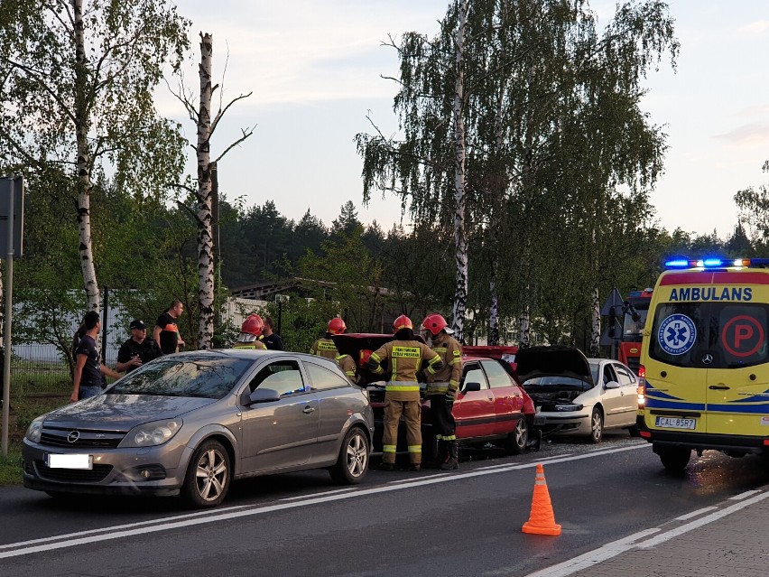 Pijany 32-latek najechał na ustawione pachołki.