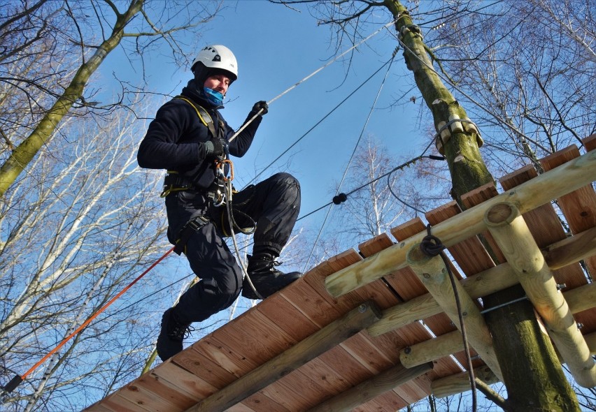 Park linowy nową atrakcją nad Jeziorem Tarnobrzeskim. Otwarcie już tym sezonie (ZDJĘCIA)