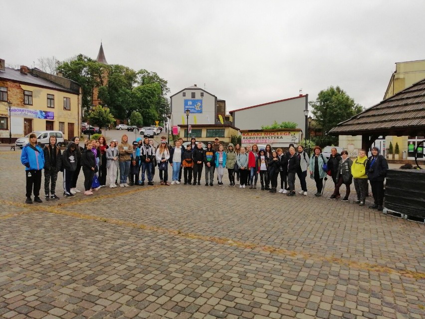 Udany rajd „Dotknąć okruchów czasu” z Era Travel Radomsko. ZDJĘCIA