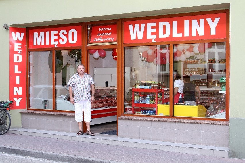 Bożena i Andrzej Ziółkowscy w nowym sklepie na ulicy Rynek 19 w Krotoszynie
