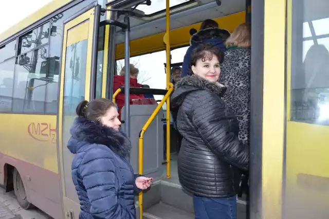 Jesteśmy zachwyceni  uruchomieniem linii na strefę przemysłową- mówią panie pracujące w żagańskim Bartexie.