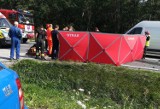 Motocyklista zderzył się z dostawczym busem. Śmiertelny wypadek na drodze krajowej w Skawinie