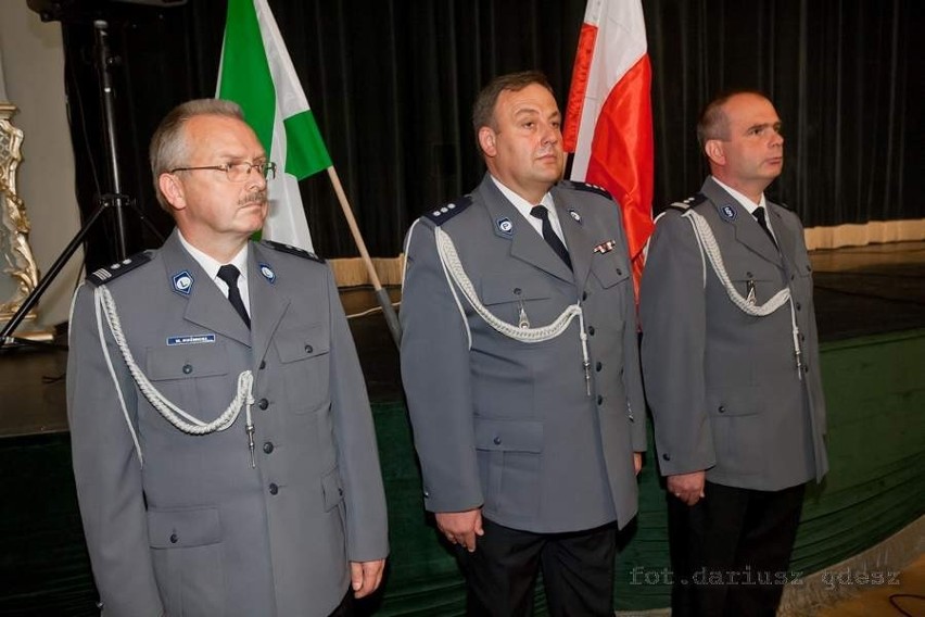 Szczawno-Zdrój: Awanse i gratulacje w Dzień Policji (ZDJĘCIA)