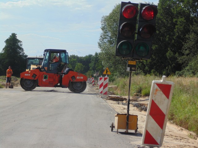 Do połowy września mają zostać przebudowane cztery odcinki dróg powiatowych