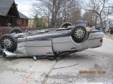 Wypadek w Ciechanowcu. Dachowało auto [zdjęcia]