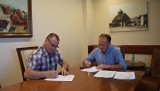 SULMIERZYCE: Podpisano umowę na kolejny etap przebudowy Alei Klonowicza