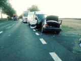 Wypadek samochodu osobowego i busa na drodze krajowej nr 24 w Rozbitku - cztery osoby zostały ranne