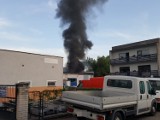Pożar przy ulicy Słupskiej w Szczecinku. Kłęby czarnego dymu [zdjęcia]