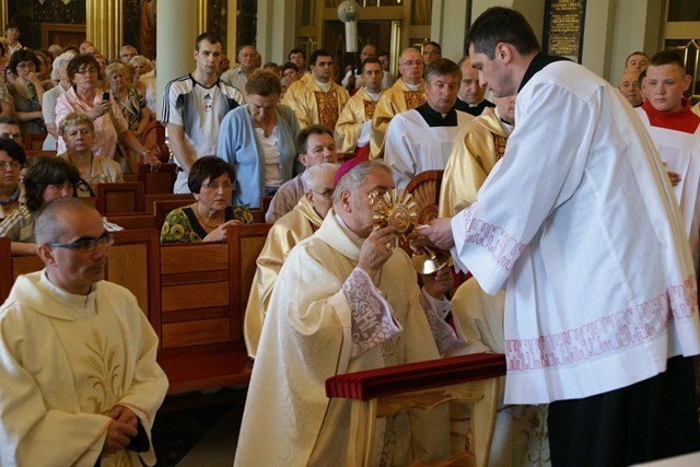 Licheń - Relikwie bł. Jana Pawła II w Sanktuarium