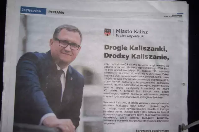 Grzegorz Sapiński na plakatach. Autoreklama?