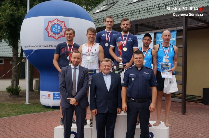 Mistrzostwa Polski Policji w siatkówce plażowej na Zielonej [ZDJĘCIA, WYNIKI]