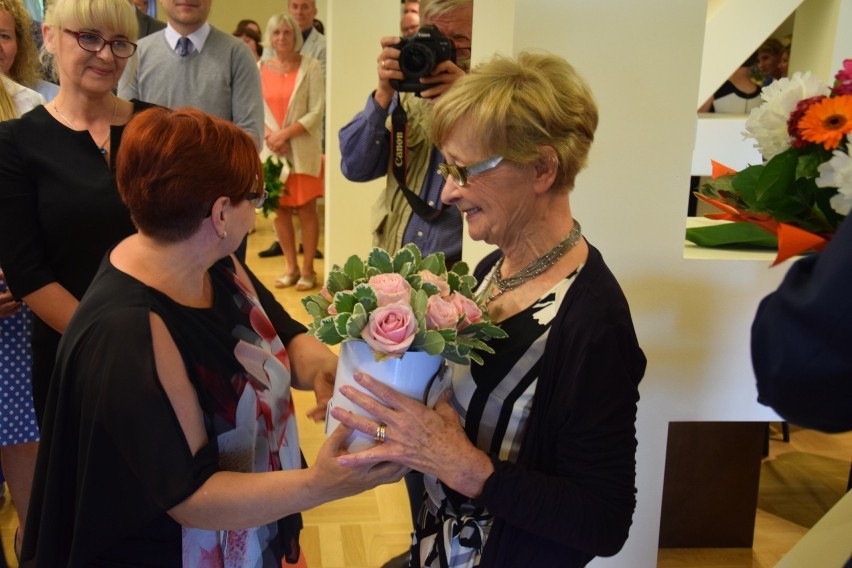 Stargard. Medal dla pani doktor. Maria Lisowska odebrała go dziś na sesji rady miejskiej   