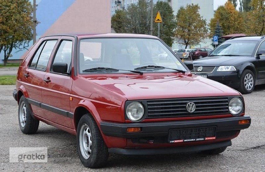 dresowóz – Volkswagen Golf I lub II, zazwyczaj po domorosłym...