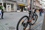 Ul. 11 Listopada w Bielsku-Białej nie dla rowerzystów