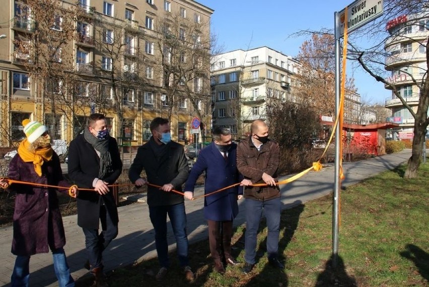 W Kielcach powstał nowy skwer. Patronem zostali ludzie niosący innym pomoc. Zobacz gdzie [ZDJĘCIA]