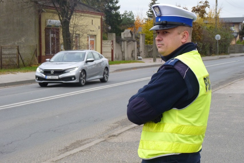 Policyjna akcja „Twoje światła - Nasze bezpieczeństwo” w Radomsku [ZDJĘCIA]