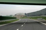 Utrudnienia na autostradzie A4 koło Brzeska, zwężenie jezdni w kierunku Tarnowa. Będą montowane ekrany akustyczne