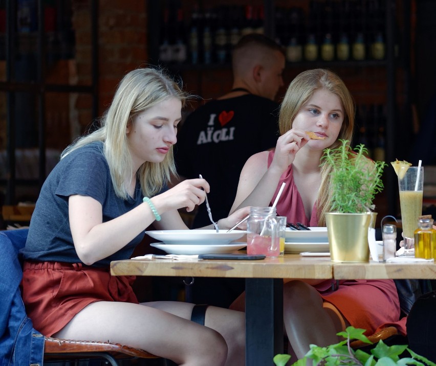 Bary i restauracje
Od poniedziałku 18 maja będą mogły...