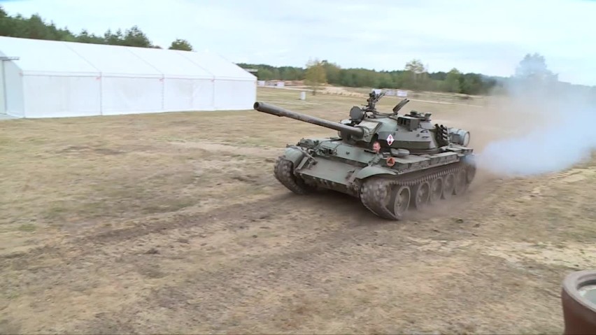 Zobacz, jak jeździ czołg na gaz [VIDEO]