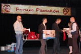 Mali dziennikarze ze szkoły w Cichem na podium ogólnopolskiego  konkursu