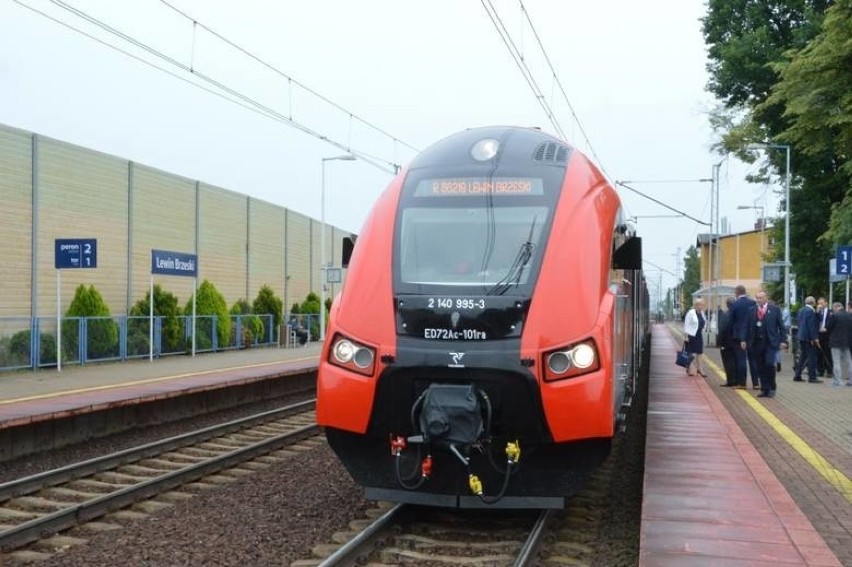 - Od kilku do kilkunastu minut zmienia się czas odjazdów i...