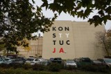 Nowy mural w Poznaniu - "Konstytucja". Gdzie się znajduje? [ZDJĘCIA]