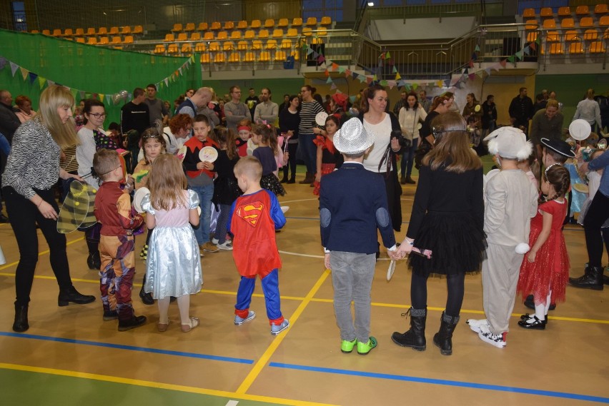 W niedzielę w Czempiniu odbył sie bal karnawałowy dla dzieci