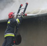 Pożar poddasza w Moszczenicy. Domownicy sami się ewakuowali