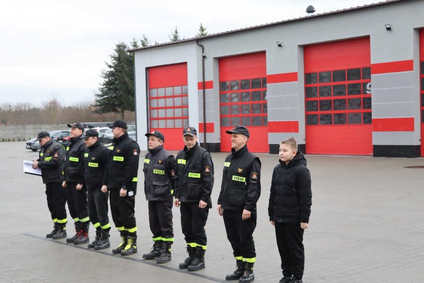 11-letni Bartek na jeden dzień został strażakiem w KP PSP w Złotowie. Jak wyglądała jego służba?