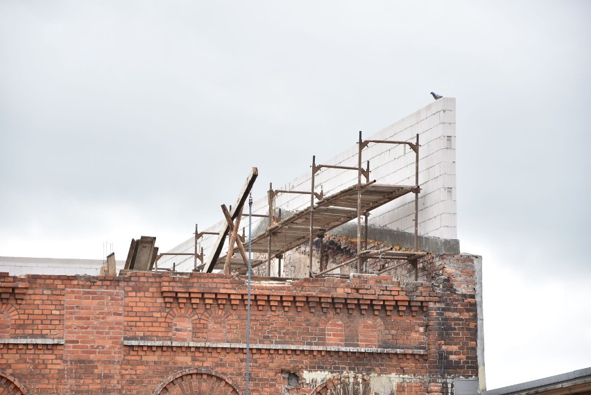 Malbork. Budynek dawnej słodowni będzie miał dodatkową kondygnację. Mieszkańcy patrzą i pytają, czy tak wolno