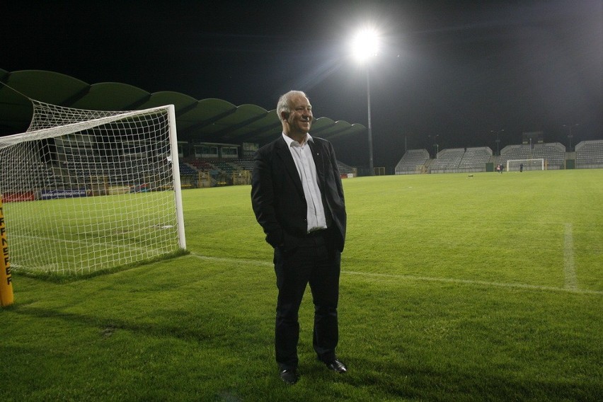 Legnica: Oświetlenie Stadionu Miejskiego (ZDJĘCIA)