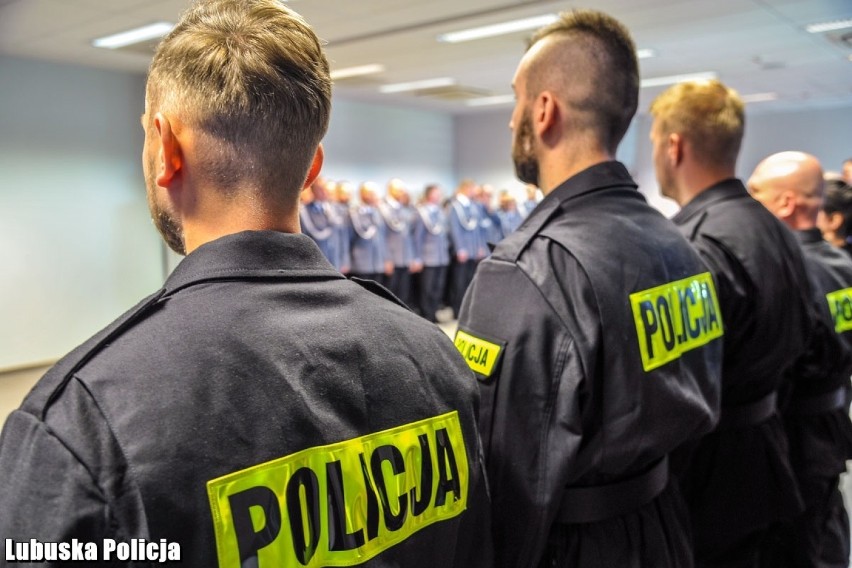 Poznajcie nowych lubuskich policjantów! [ZDJĘCIA, WIDEO]