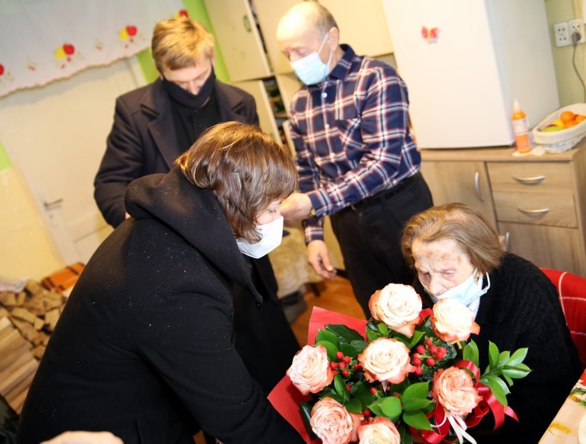 Pani Janina Kowalczyk skończyła 102 lata