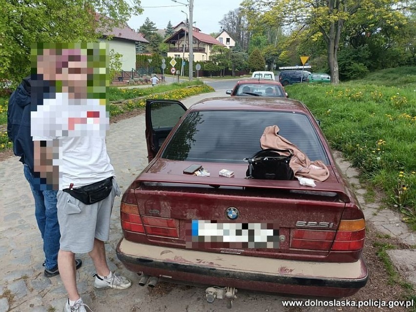 Napad na taksówkarza pod Oleśnicą. Sprawcy zostali schwytani...