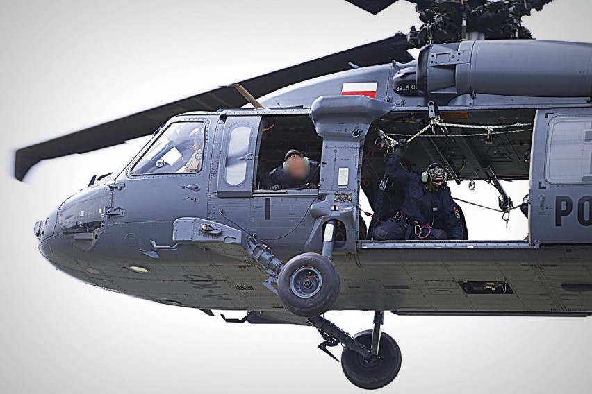 Nad Lublinem lata policyjny helikopter. W mieście trwa szkolenie kontrterrorystów [26.05]