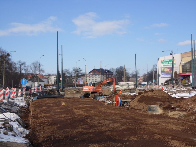 Przebudowa miejskiego odcinka drogi 503 wprowadziła szereg utrudnień w ruchu kołowym i pieszym. Fot. Adrianna Adamek-Świechowska