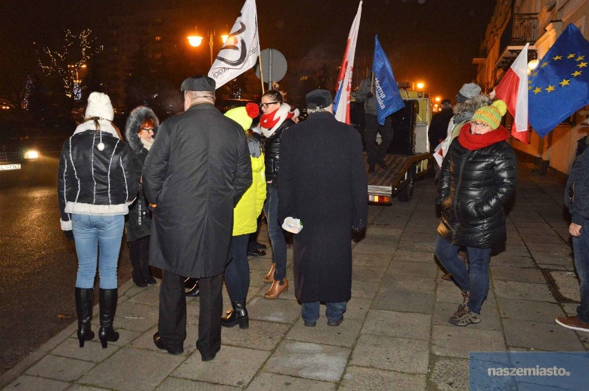 Protest przeciwko rządom PiS we Włocławku [zdjęcia, wideo]