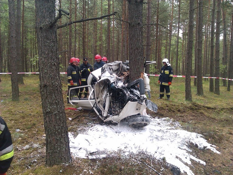 Śmiertelny wypadek na łuku drogi