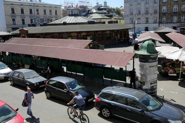 Krakowscy kierowcy na Kazimierzu mogą mieć do czynienia ze strefą ograniczonego ruchu, która pojawia się i znika