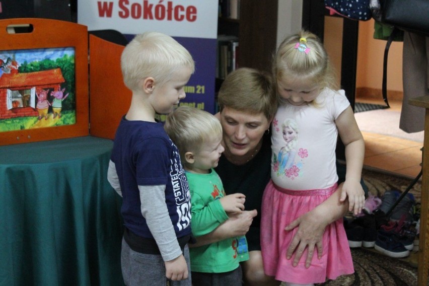 Noc Bibliotek w Sokółce. Były warsztaty i szalona zabawa z najmłodszymi (zdjęcia)