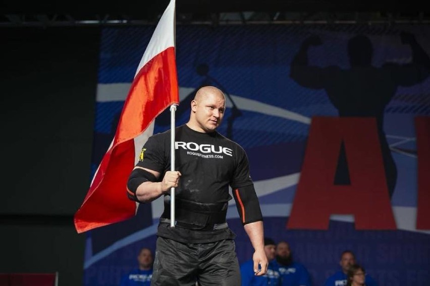 Strongman Mateusz Kieliszkowski ma już na swoim koncie wiele...