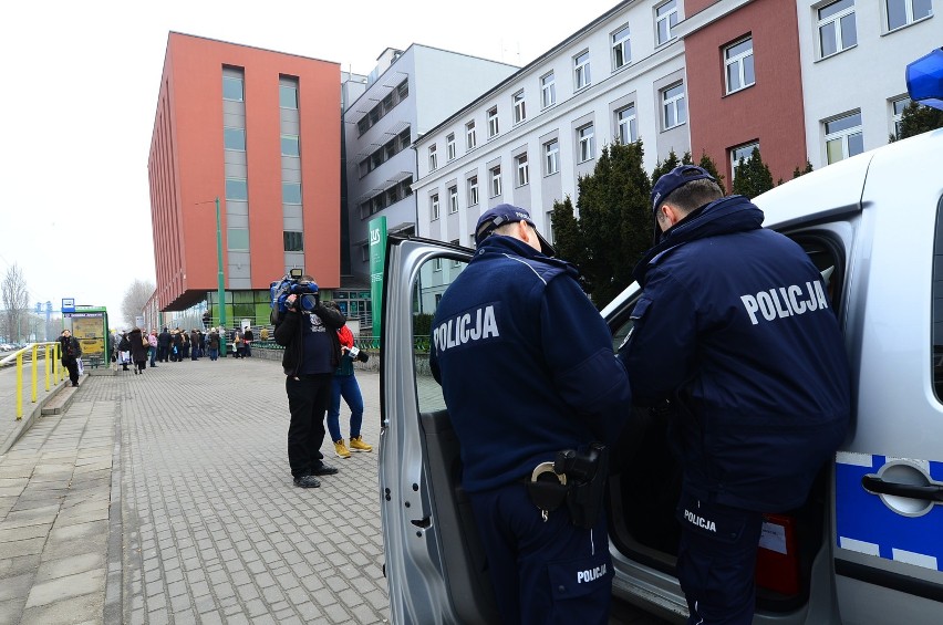 Alarm bombowy na Starołęckiej. Ewakuowano ZUS