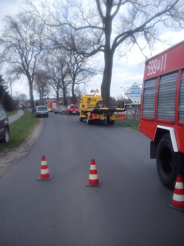 Śmiertelny wypadek w Kaźmierzu - zginęło 2 młodych mężczyzn