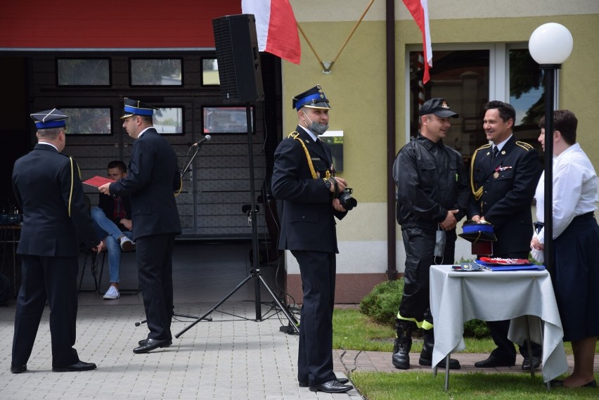 Uroczysta zbiórka w komendzie straży pożarnej w Wieluniu ZDJĘCIA