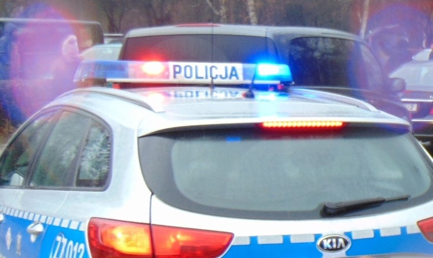 Policjanci z oświęcimskiej drogówki zatrzymali 16-latka pod...