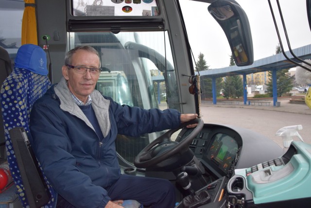 - Nie czuję się bohaterem, na moim miejscu każdy  zachowałby się podobnie - mówi pan Mirosław Urwan, który uratował nastoletniego pasażera