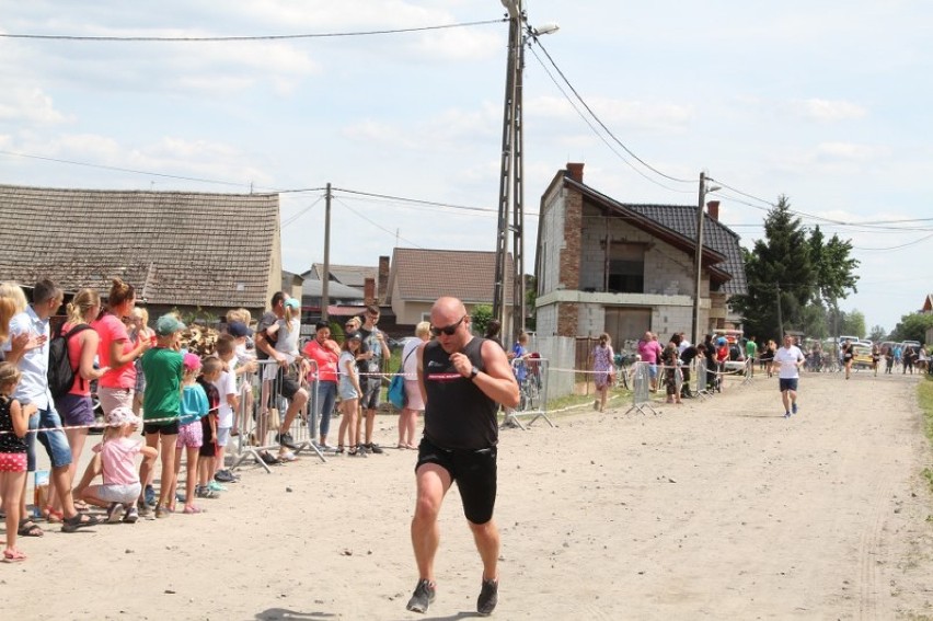 W Chobienicach odbył się Bieg Charytatywny z cyklu "Pomoc ma Moc"