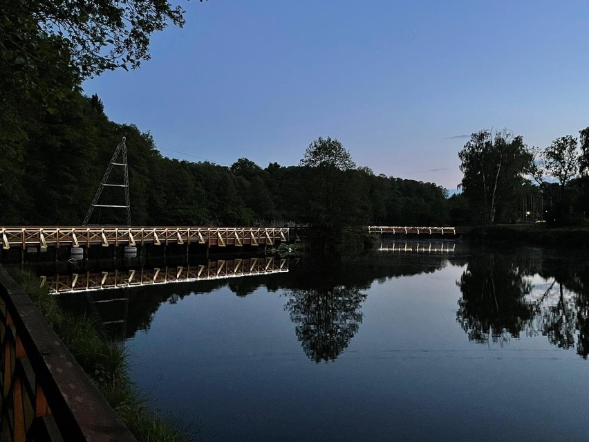 Podświetlany drewniany pomost, kąpielisko z wielką zjeżdżalnią, restauracja - jakie jeszcze atrakcje będą czekać w Lisowicach?