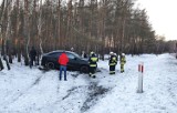 Gmina Gizałki. Stracił panowanie nad pojazdem i uderzył w drzewo