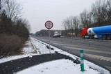 Leszno: GDDKiA chce utwardzić pobocze przy piątce. Policja zapowiada, że rowerzyści nim nie pojadą